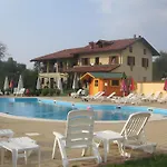 Cascina Manzo Villa Dogliani