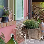 Villa Cascina Manzo Dogliani