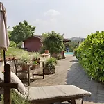 Villa Cascina Manzo Dogliani