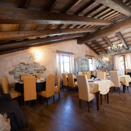 فيلة Cascina Manzo دولياني