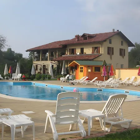 Cascina Manzo فيلة دولياني